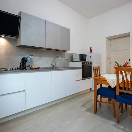 Appartamento Illy House *